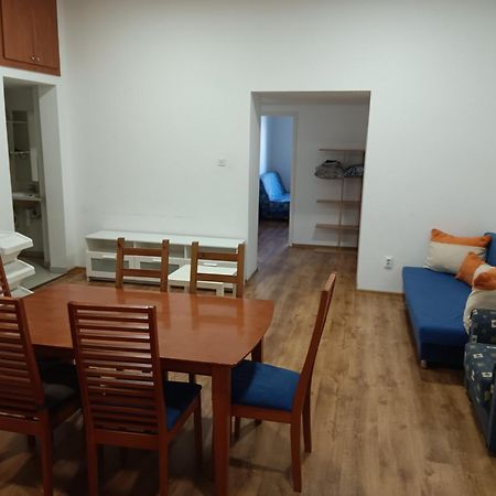 Big Cozy - Skyfall Apartment 3 Bdrm 6 Beds 1&Half Baths Budapesta Exterior foto